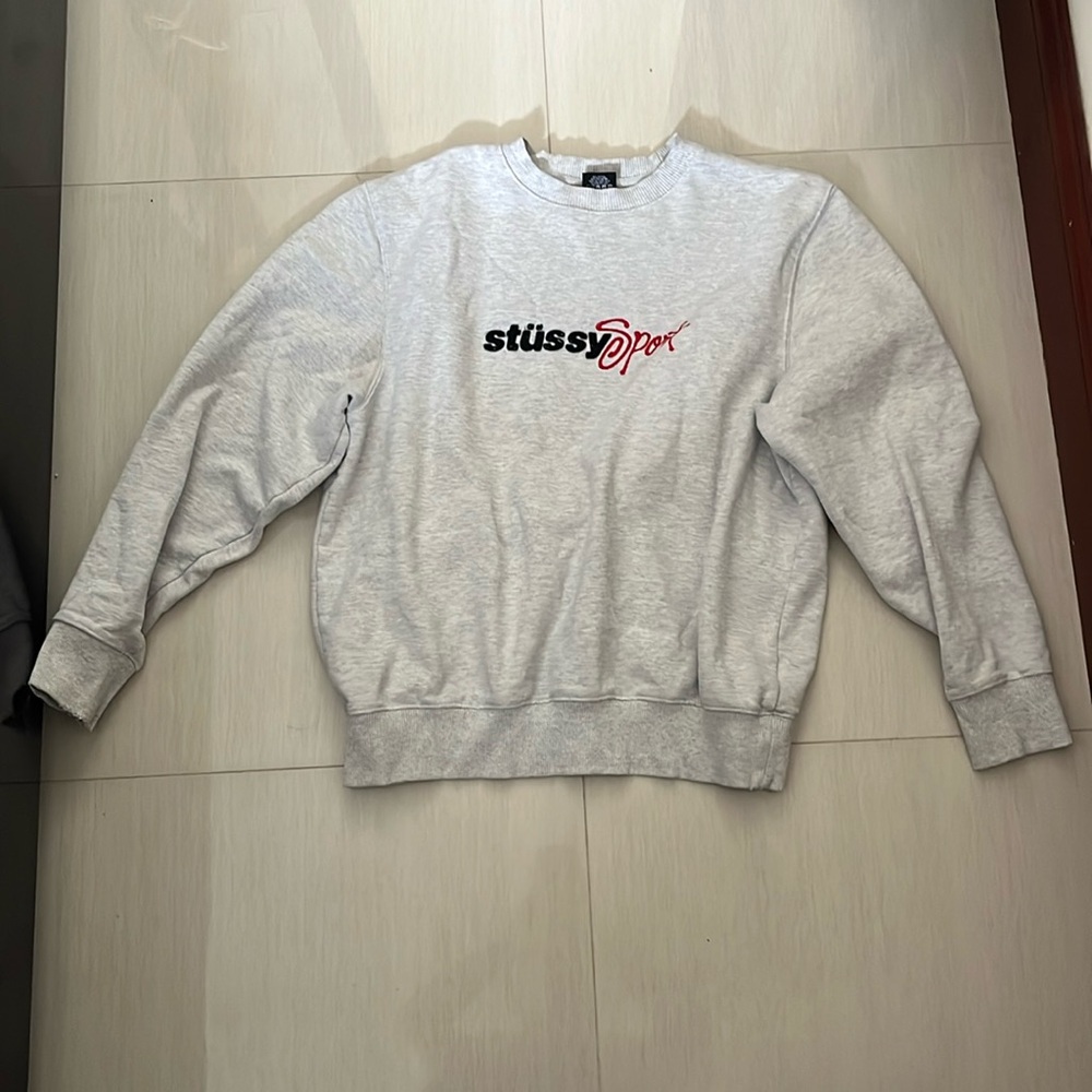 STUSSY / WHITE SILVER / MEDIUM / CREWNECK / SWEATER